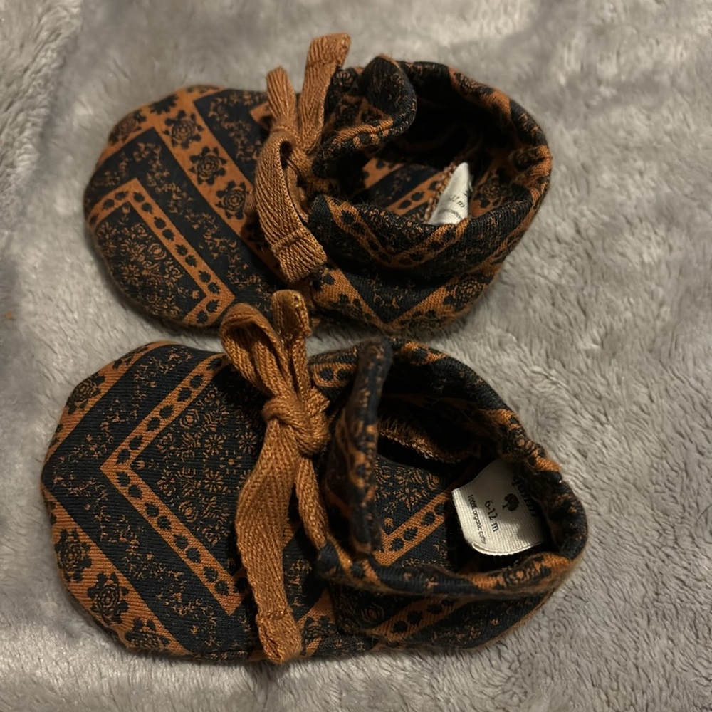 Kate Quinn 6-12 month booties